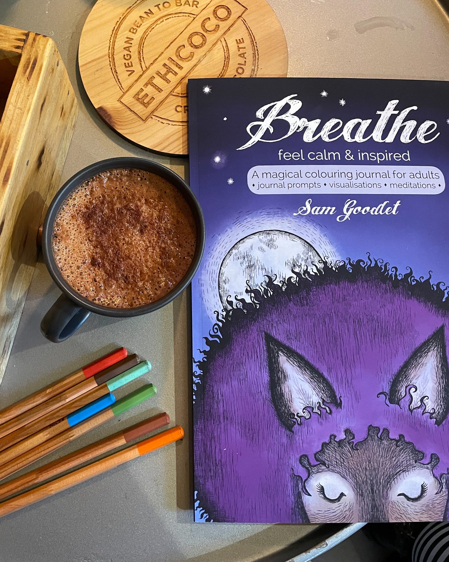 Breathe: Feel calm and inspired.  A mindfulness colouring journal (paperback version)