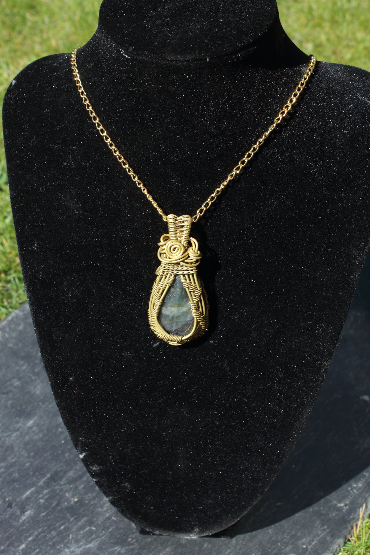 Blue Flash Labradorite Pendant