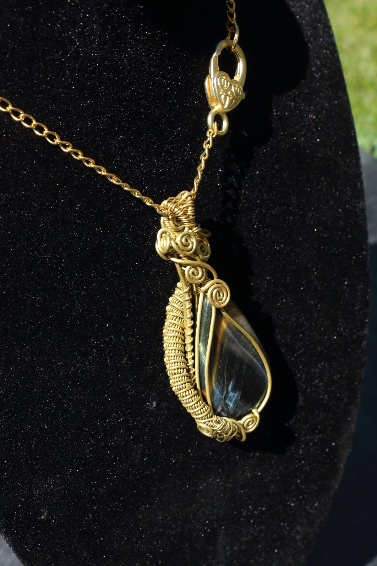 Sleek dark tigers eye necklace