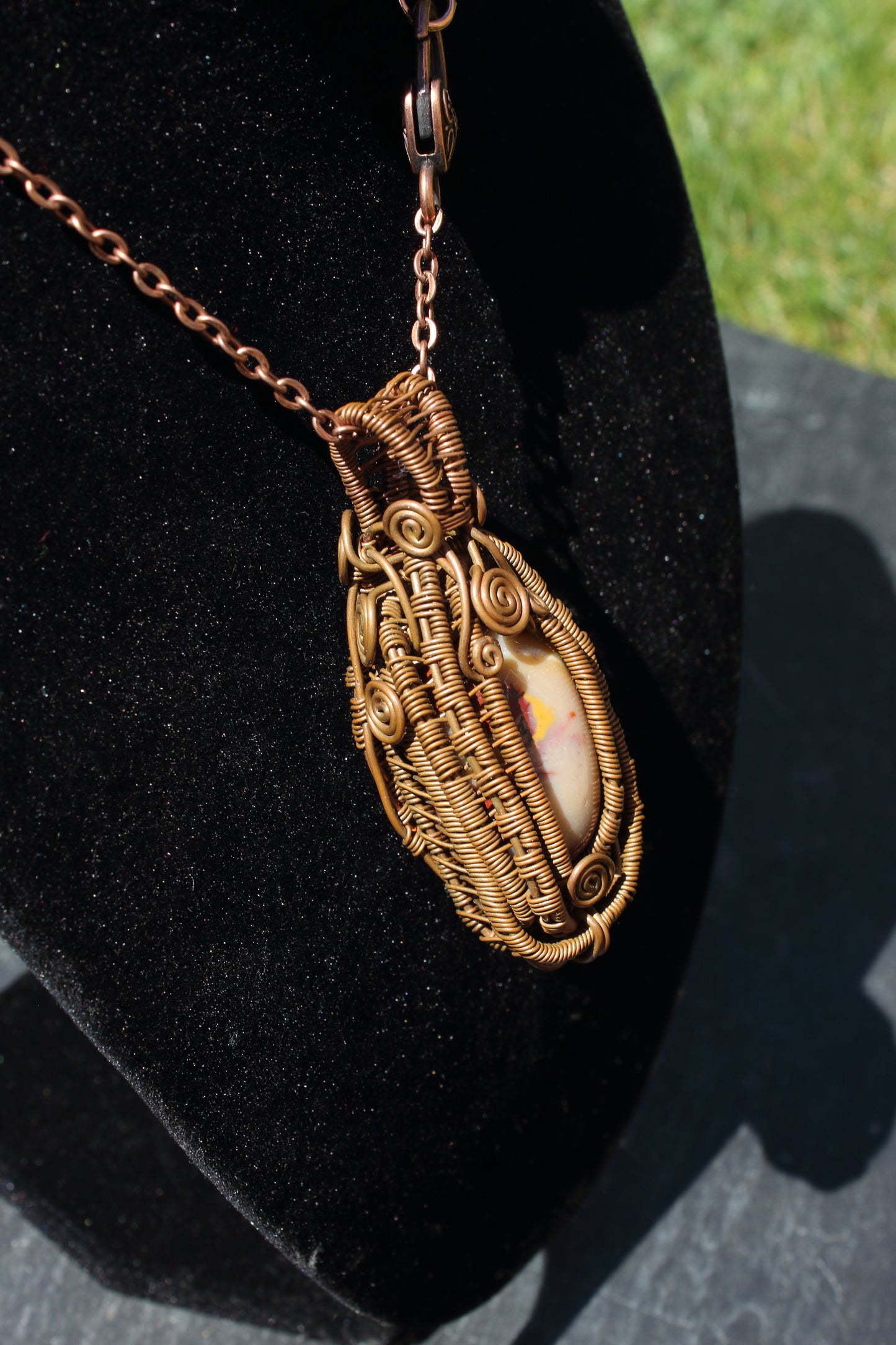 Specimen piece: Mookatite jasper amulet